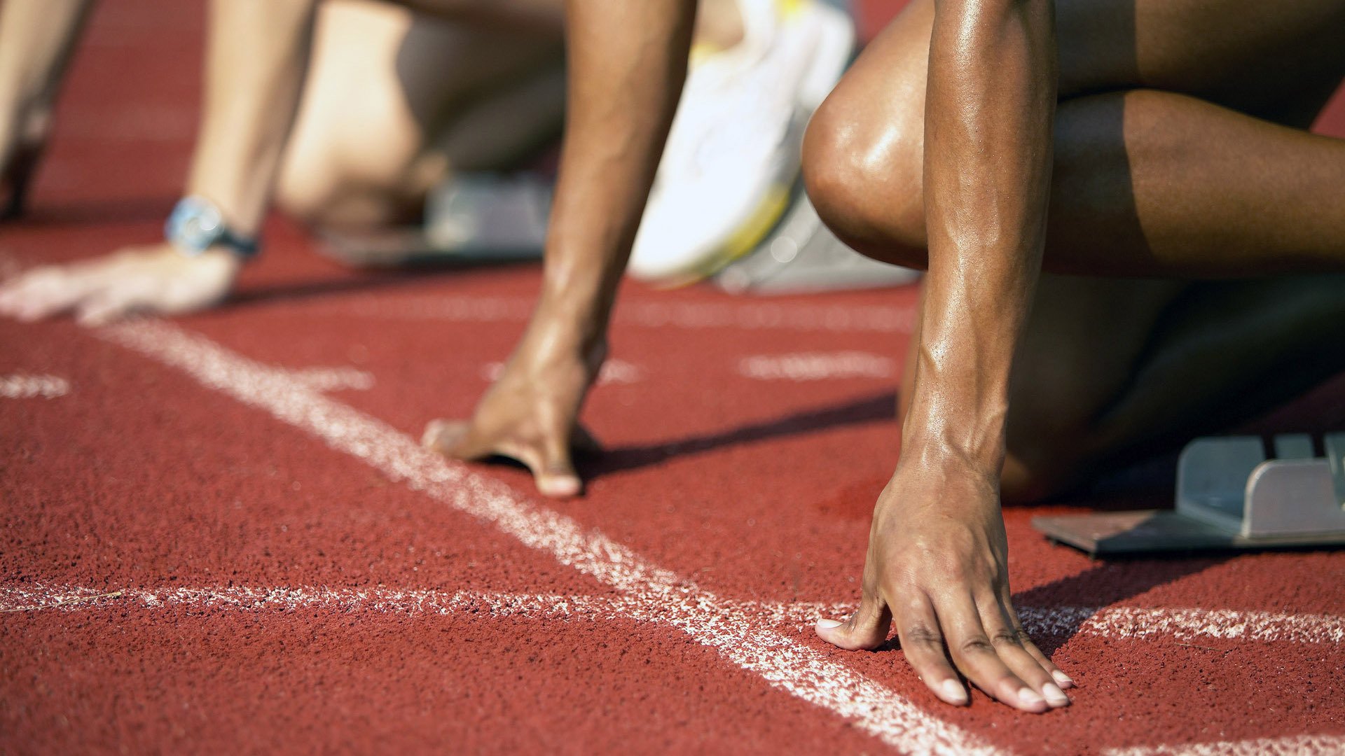 电竞行业与青少年：如何引导青少年健康游戏，青少年应该如何对待电子游戏标题